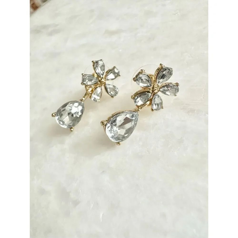 Rhinestone flower stud teardrop earrings 